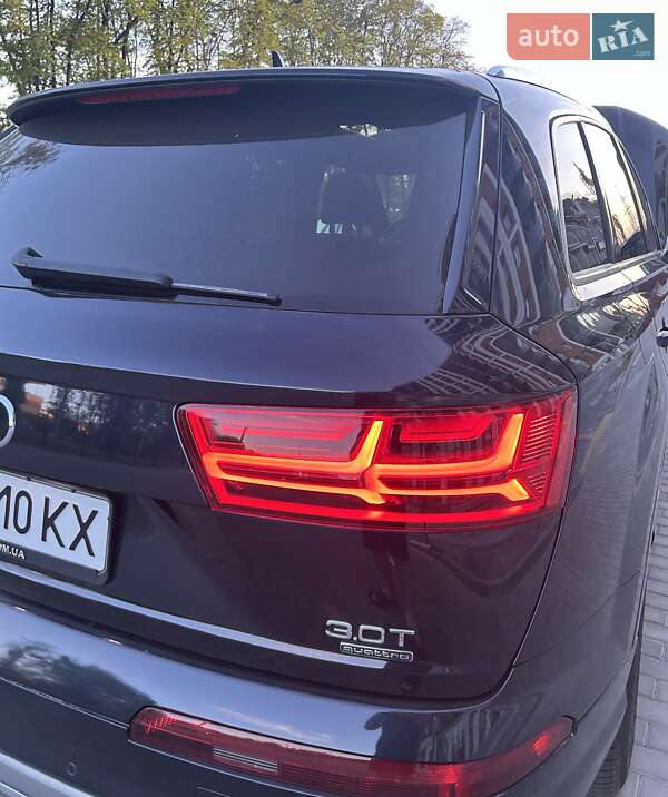 Внедорожник / Кроссовер Audi Q7 2016 в Виннице