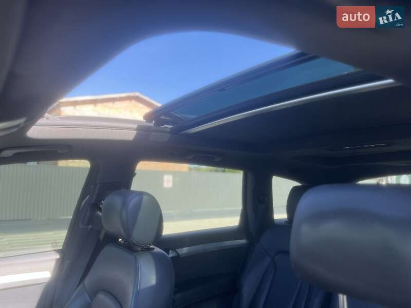Позашляховик / Кросовер Audi Q7 2014 в Львові