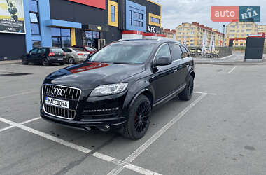 Внедорожник / Кроссовер Audi Q7 2014 в 