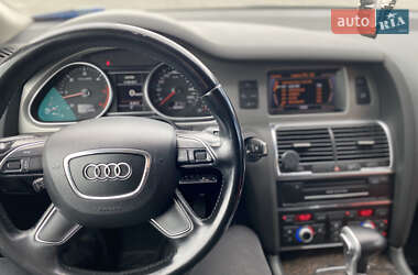Внедорожник / Кроссовер Audi Q7 2014 в 