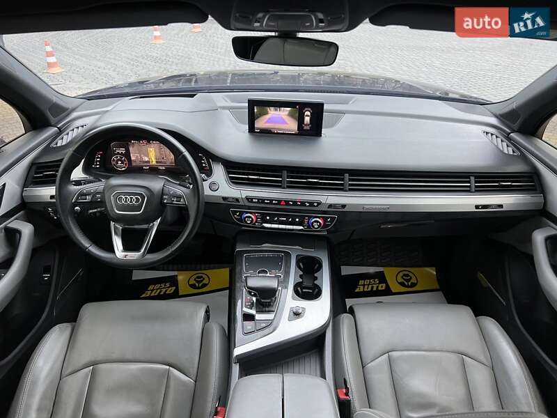 Позашляховик / Кросовер Audi Q7 2015 в Львові