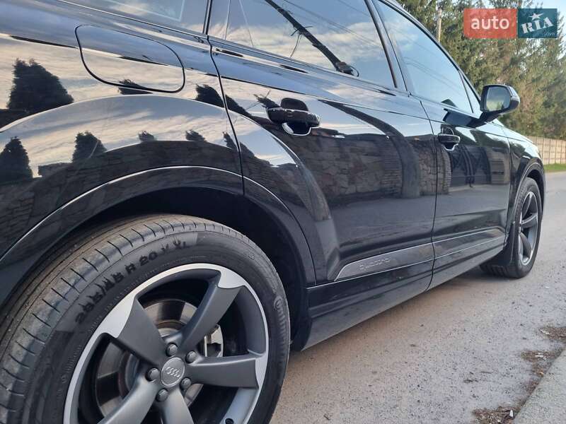 Внедорожник / Кроссовер Audi Q7 2016 в Виннице