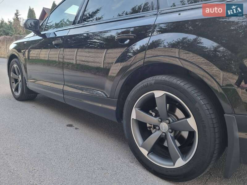 Внедорожник / Кроссовер Audi Q7 2016 в Виннице