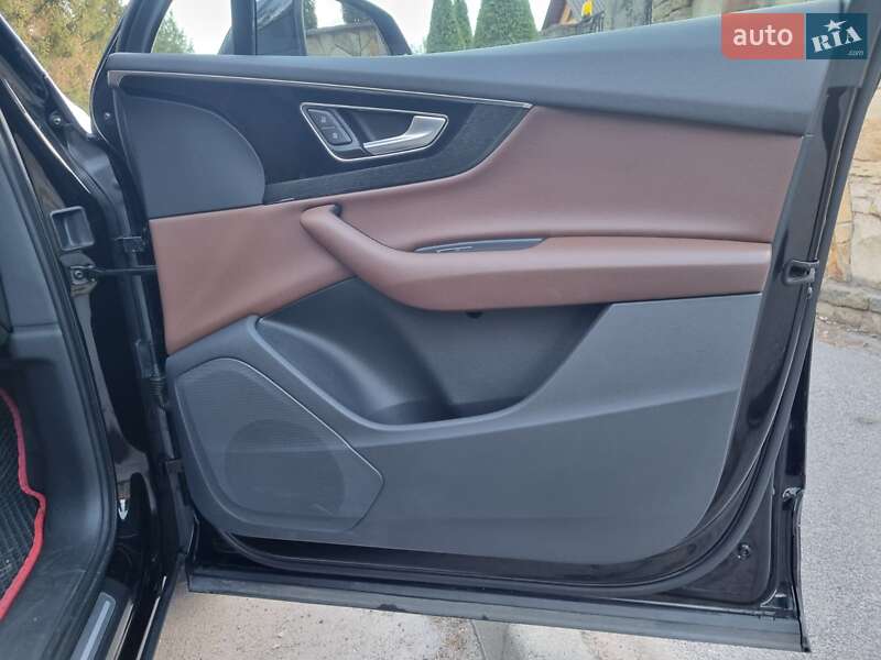 Внедорожник / Кроссовер Audi Q7 2016 в Виннице