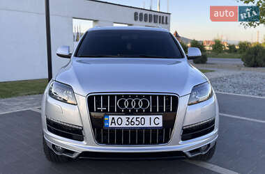 Внедорожник / Кроссовер Audi Q7 2009 в 