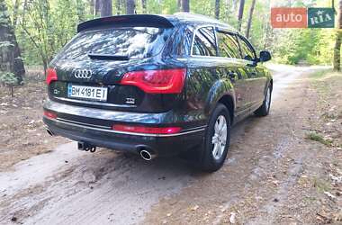 Внедорожник / Кроссовер Audi Q7 2010 в 