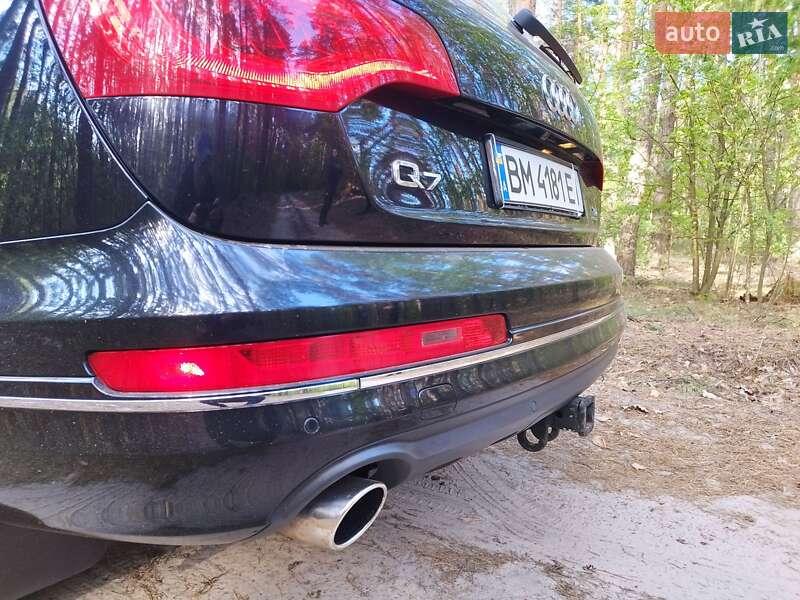 Позашляховик / Кросовер Audi Q7 2010 в Охтирці