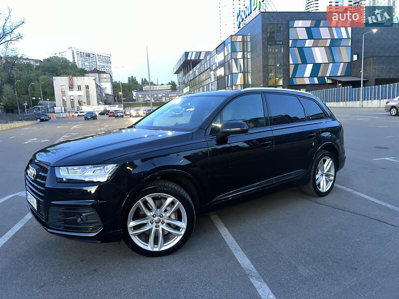 Внедорожник / Кроссовер Audi Q7 2016 в Киеве