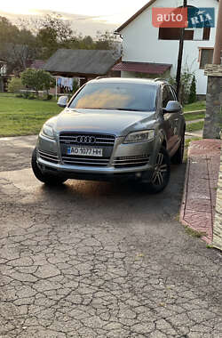 Внедорожник / Кроссовер Audi Q7 2007 в 