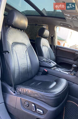 Внедорожник / Кроссовер Audi Q7 2012 в 