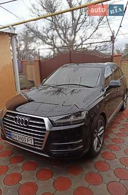 Позашляховик / Кросовер Audi Q7 2017 в Ананьїві