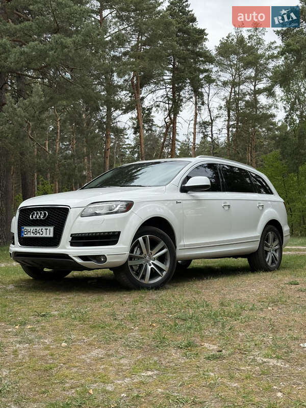 Внедорожник / Кроссовер Audi Q7 2014 в Прилуках