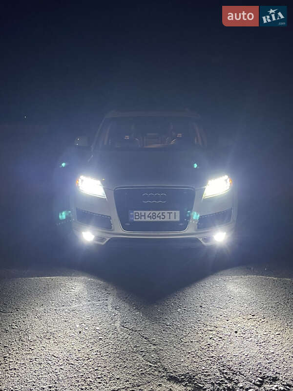Внедорожник / Кроссовер Audi Q7 2014 в Прилуках
