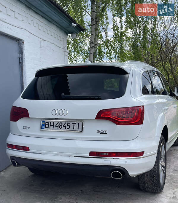 Внедорожник / Кроссовер Audi Q7 2014 в Прилуках