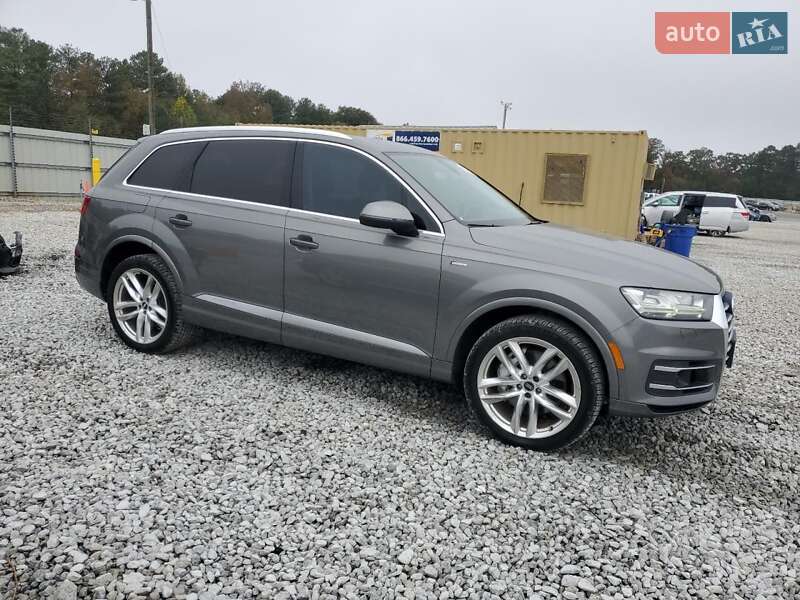 Внедорожник / Кроссовер Audi Q7 2015 в Виннице