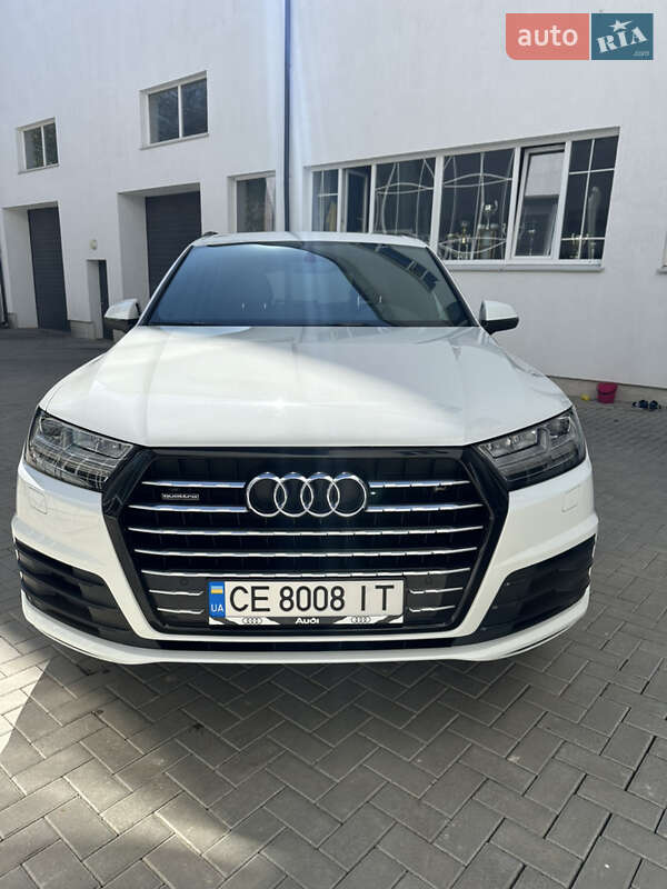 Внедорожник / Кроссовер Audi Q7 2017 в Черновцах
