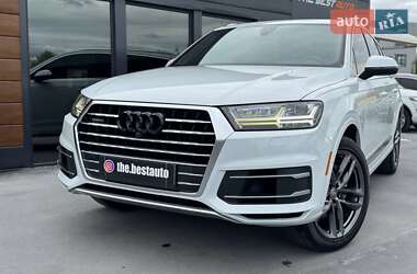 Внедорожник / Кроссовер Audi Q7 2017 в 