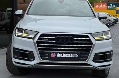 Внедорожник / Кроссовер Audi Q7 2017 в 