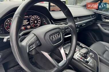 Внедорожник / Кроссовер Audi Q7 2017 в 