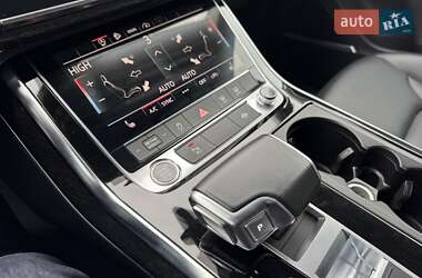 Позашляховик / Кросовер Audi Q7 2022 в 