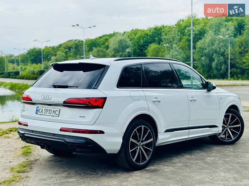 Внедорожник / Кроссовер Audi Q7 2022 в Днепре