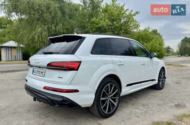 Внедорожник / Кроссовер Audi Q7 2022 в 