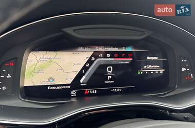 Позашляховик / Кросовер Audi Q7 2022 в 