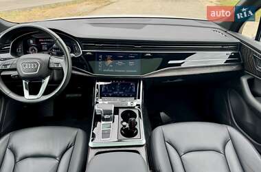 Внедорожник / Кроссовер Audi Q7 2022 в 