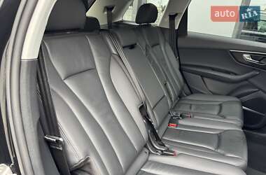 Позашляховик / Кросовер Audi Q7 2022 в 