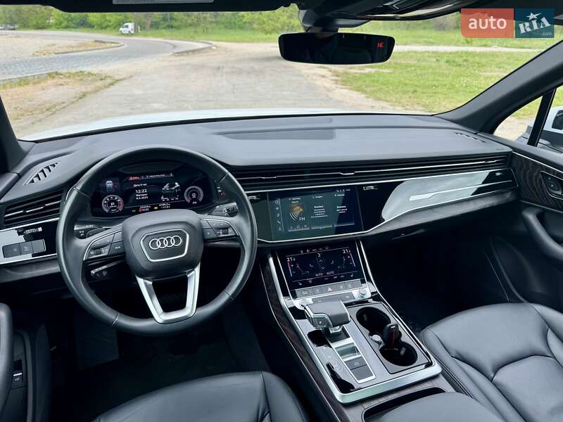 Внедорожник / Кроссовер Audi Q7 2022 в Днепре