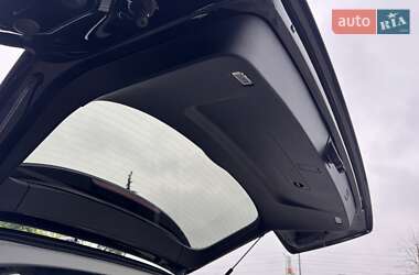 Позашляховик / Кросовер Audi Q7 2022 в 