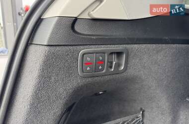 Позашляховик / Кросовер Audi Q7 2022 в 