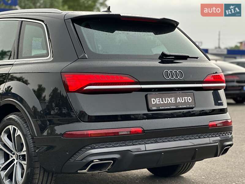 Внедорожник / Кроссовер Audi Q7 2025 в Киеве