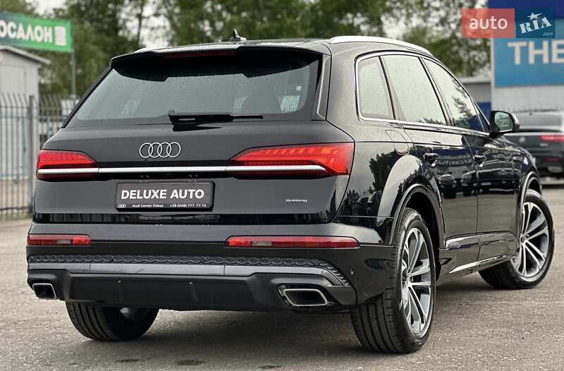 Внедорожник / Кроссовер Audi Q7 2025 в Киеве