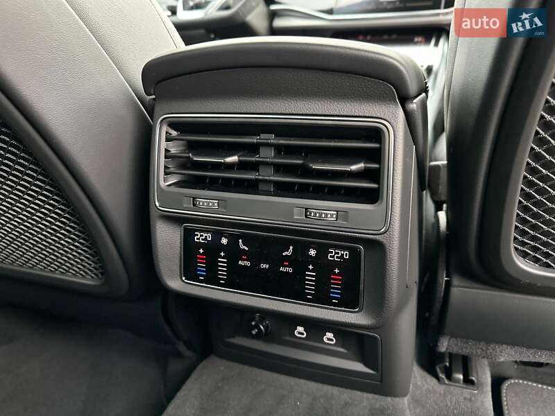Внедорожник / Кроссовер Audi Q7 2025 в Киеве