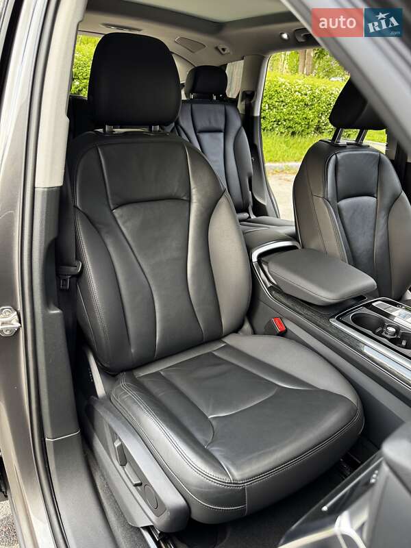 Внедорожник / Кроссовер Audi Q7 2019 в Обухове