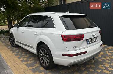 Внедорожник / Кроссовер Audi Q7 2018 в 
