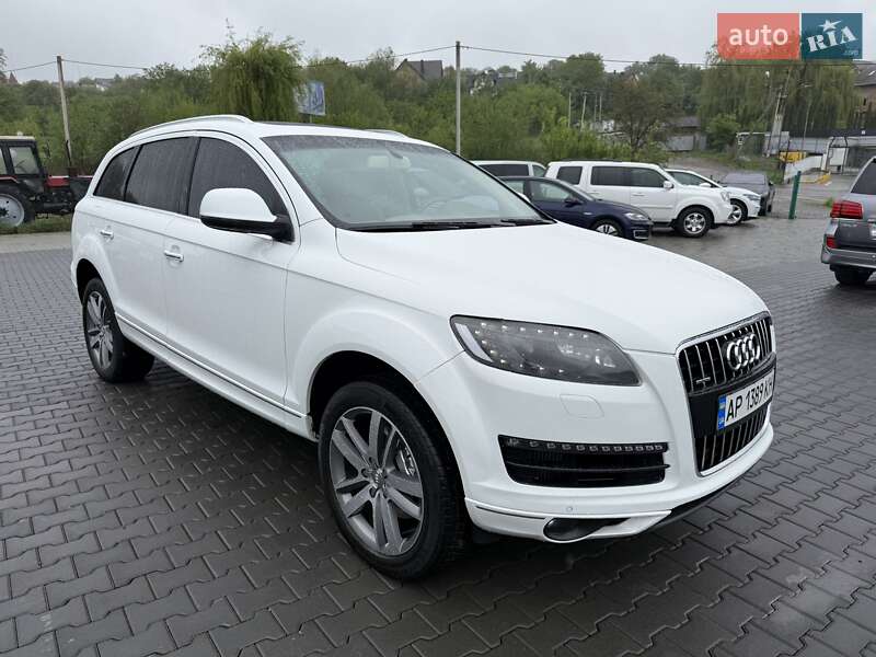 Внедорожник / Кроссовер Audi Q7 2013 в 