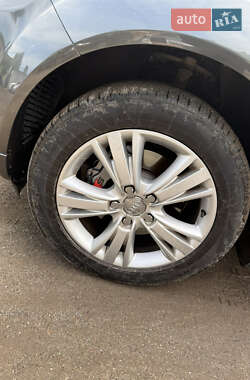 Внедорожник / Кроссовер Audi Q7 2012 в 
