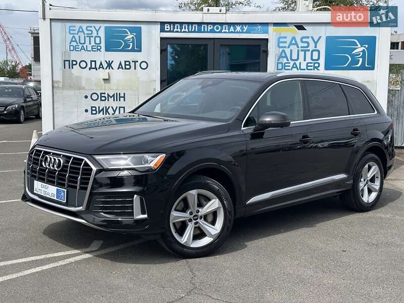 Внедорожник / Кроссовер Audi Q7 2020 в 