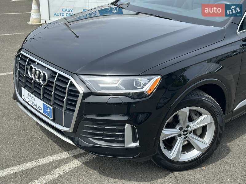 Внедорожник / Кроссовер Audi Q7 2020 в Киеве
