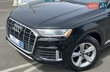 Внедорожник / Кроссовер Audi Q7 2020 в 
