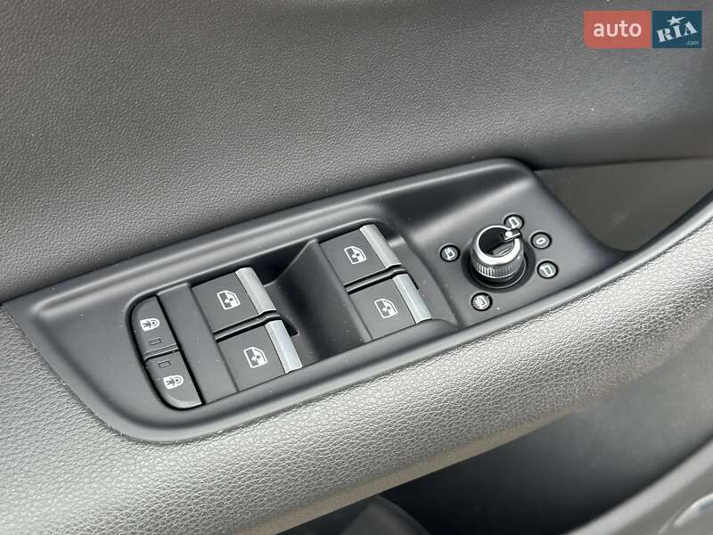 Внедорожник / Кроссовер Audi Q7 2020 в Киеве