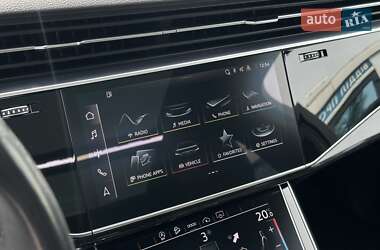 Внедорожник / Кроссовер Audi Q7 2020 в 