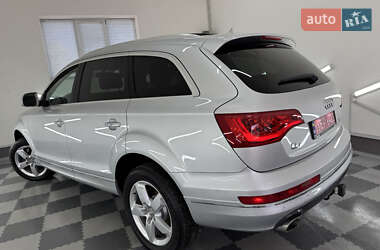 Позашляховик / Кросовер Audi Q7 2013 в 