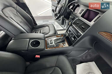 Позашляховик / Кросовер Audi Q7 2013 в 