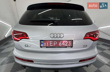 Позашляховик / Кросовер Audi Q7 2013 в 