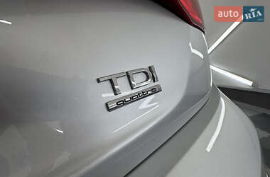 Позашляховик / Кросовер Audi Q7 2013 в 