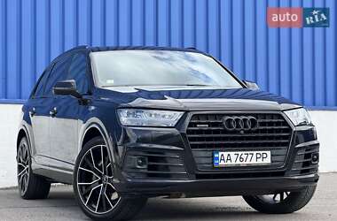 Внедорожник / Кроссовер Audi Q7 2016 в 