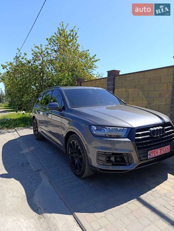Внедорожник / Кроссовер Audi Q7 2018 в Днепре